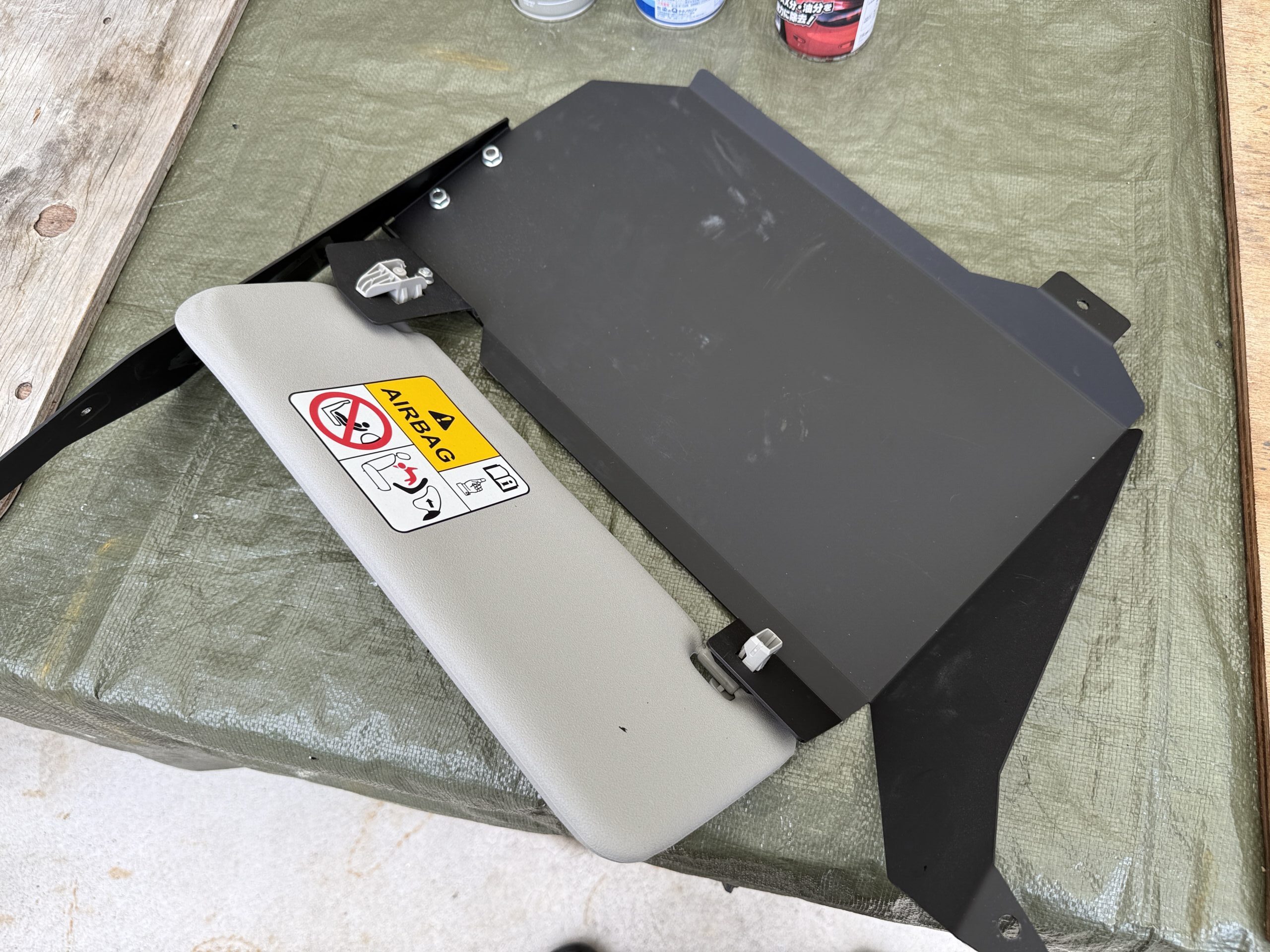 外したオーバーヘッドコンソール