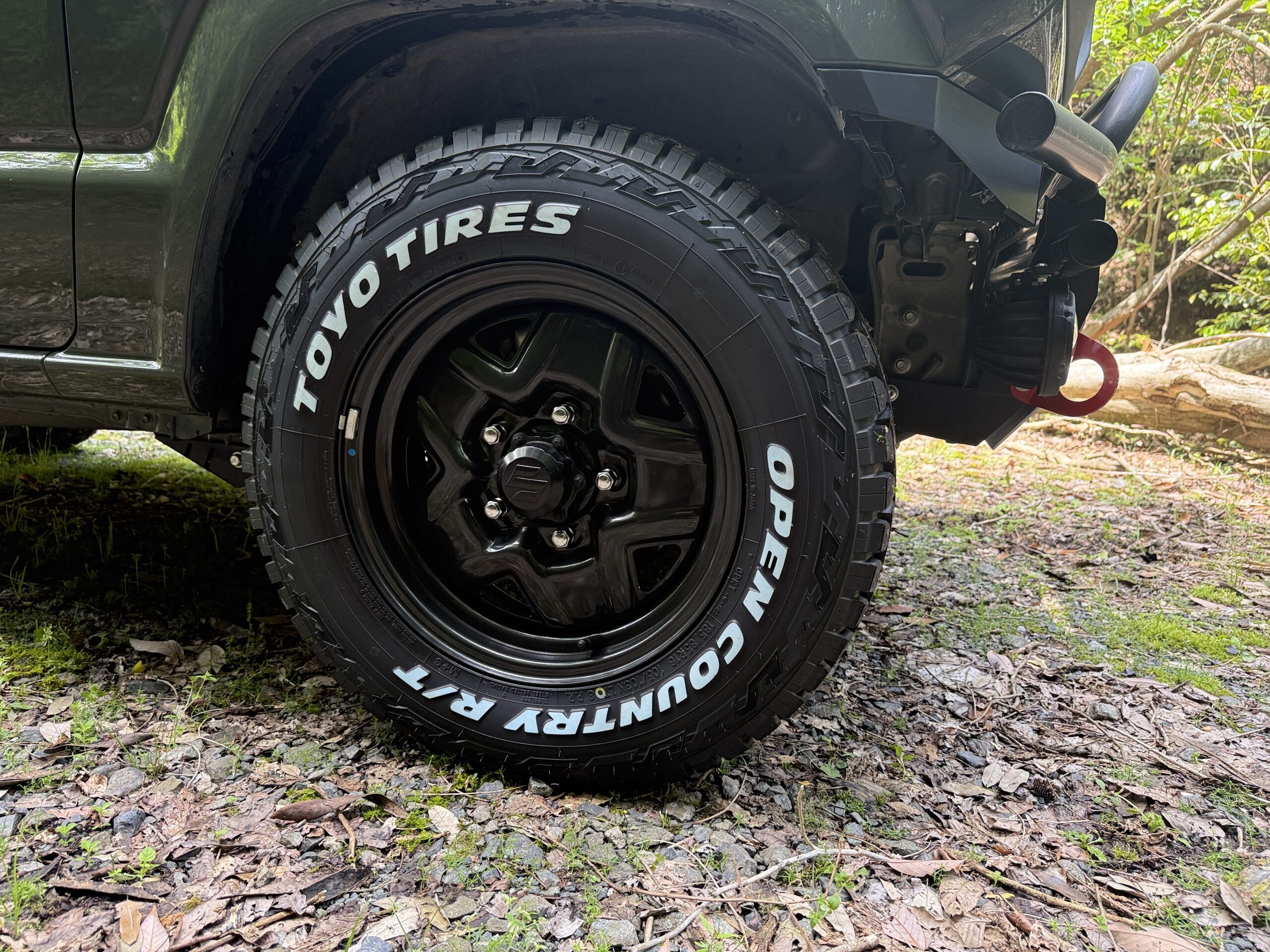 純正スチールホイールにオープンカントリーRT