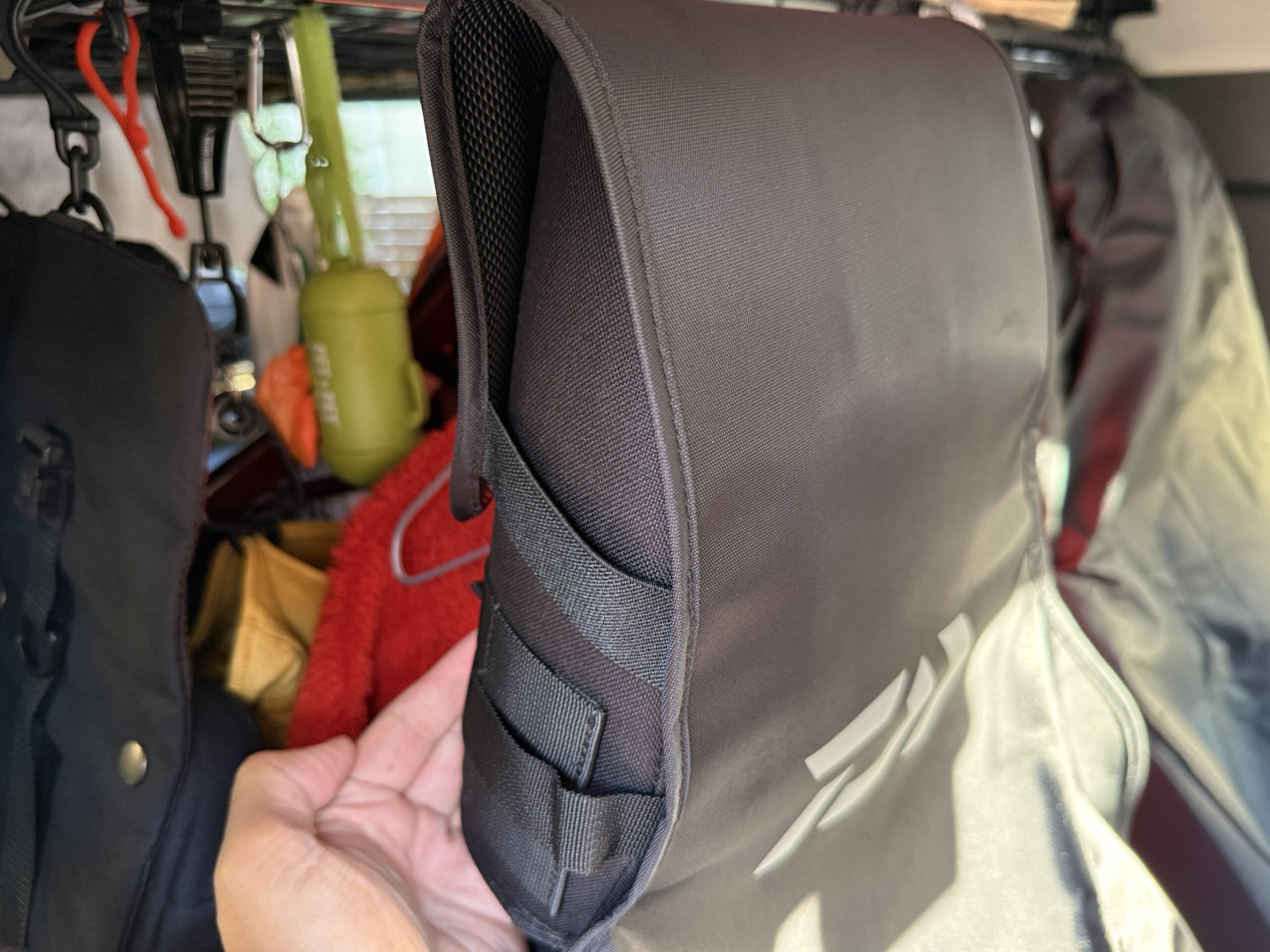 ヘッドレストにピッタリな発車オーライ