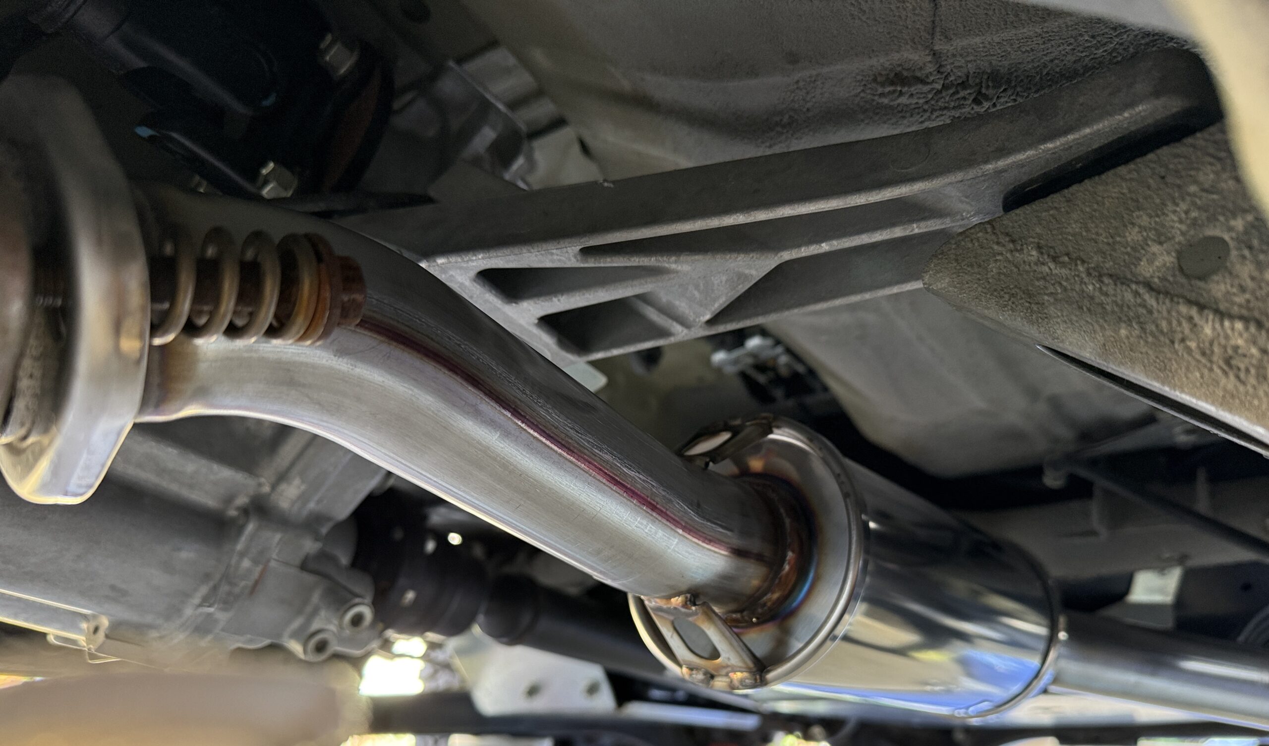 リンクスマフラーの中間