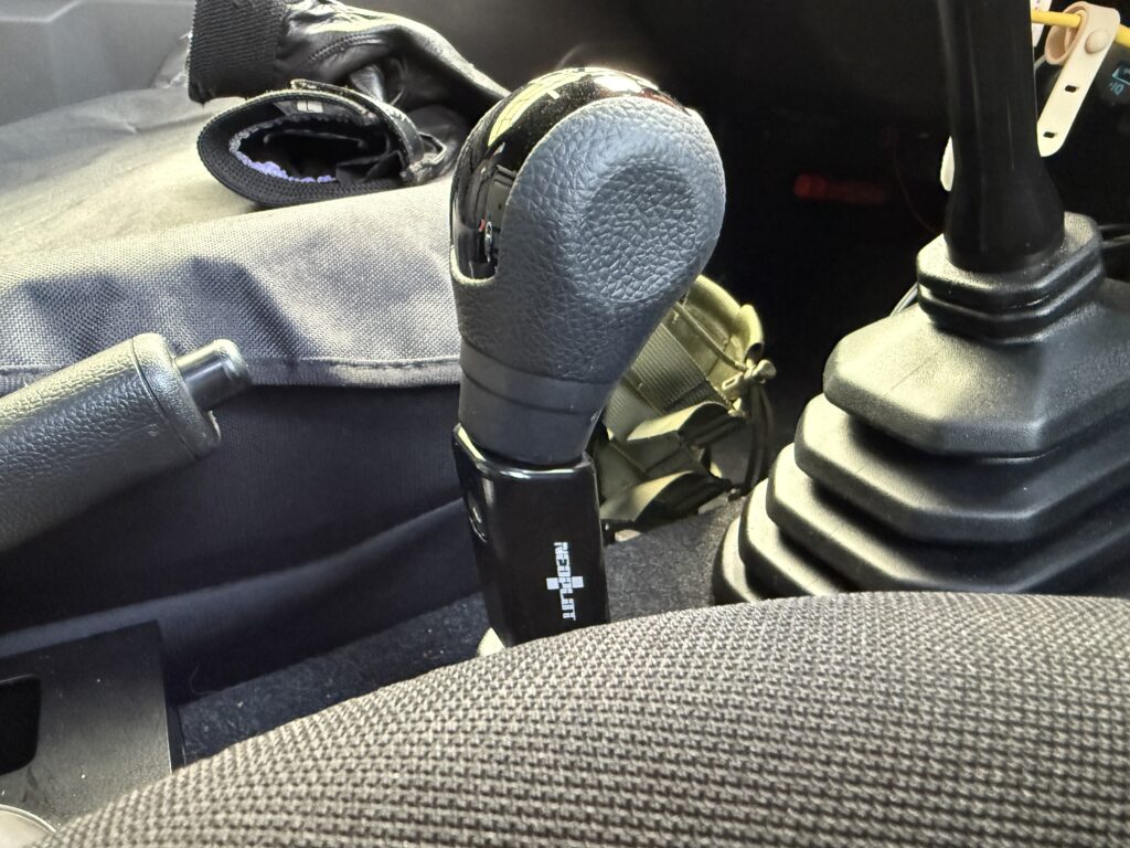 トランスファーノブエクステンションを付けた状態を横から見た状態