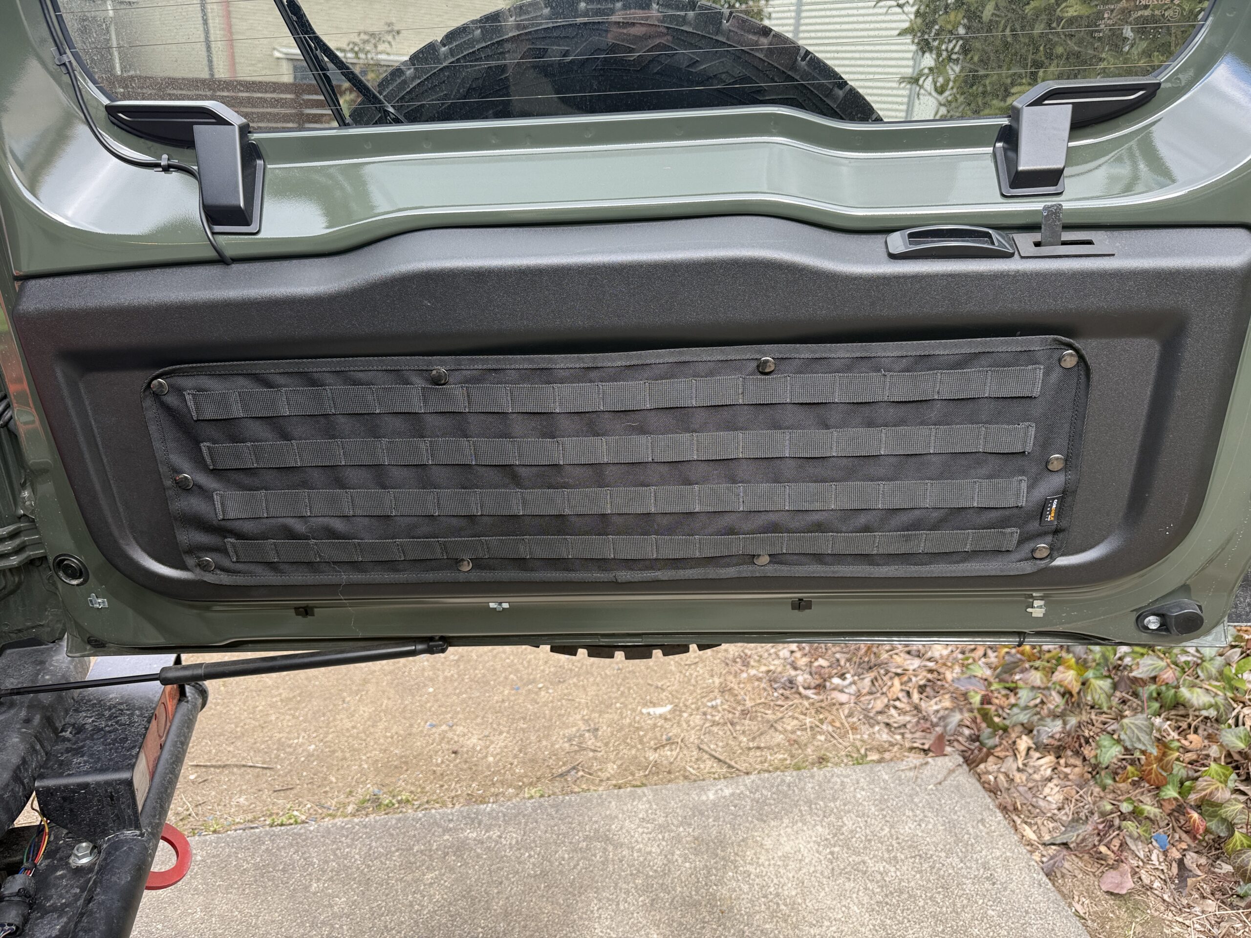 ジムニーのリアゲートの内装部分