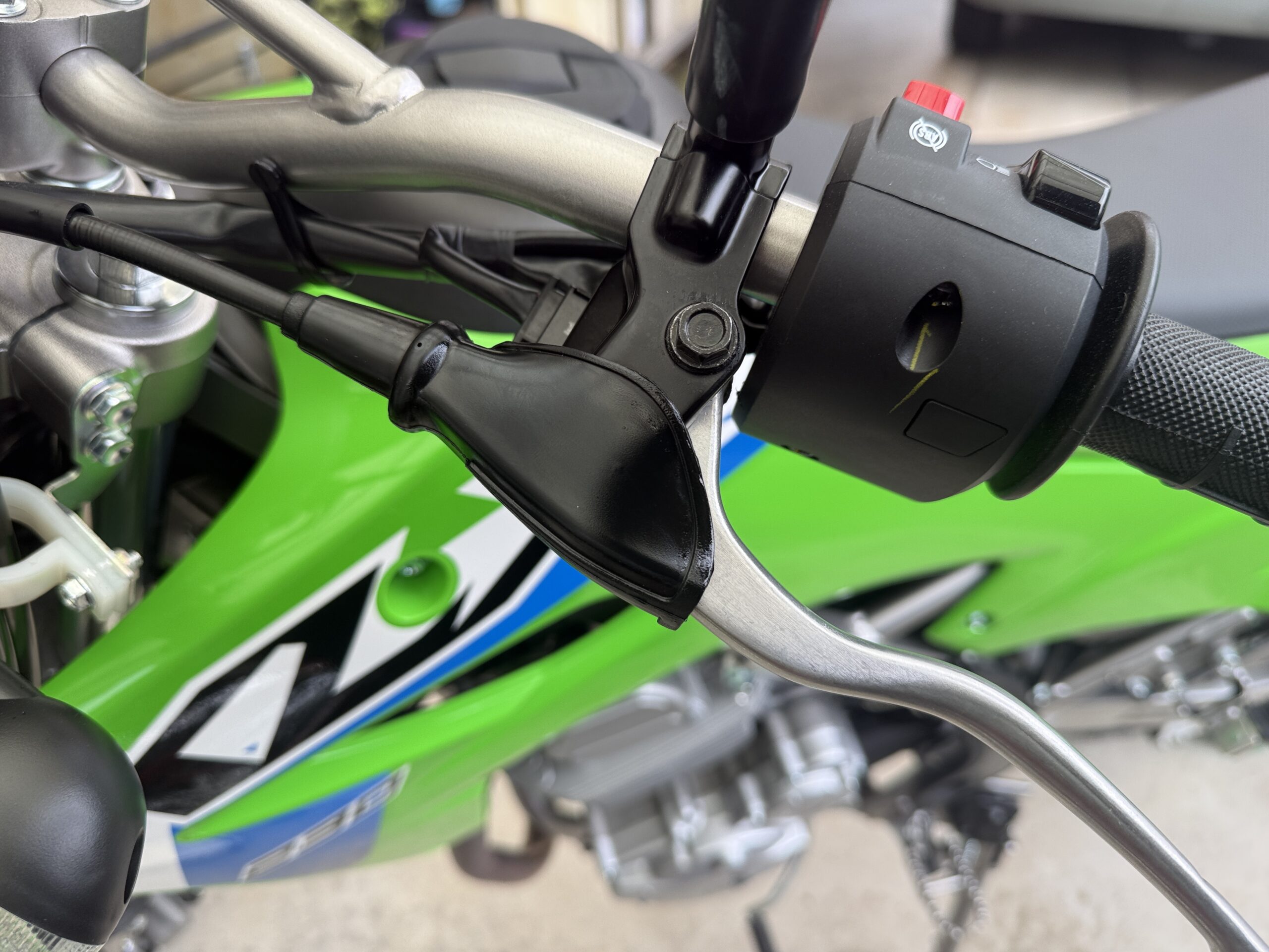 クラッチホルダーのカバー