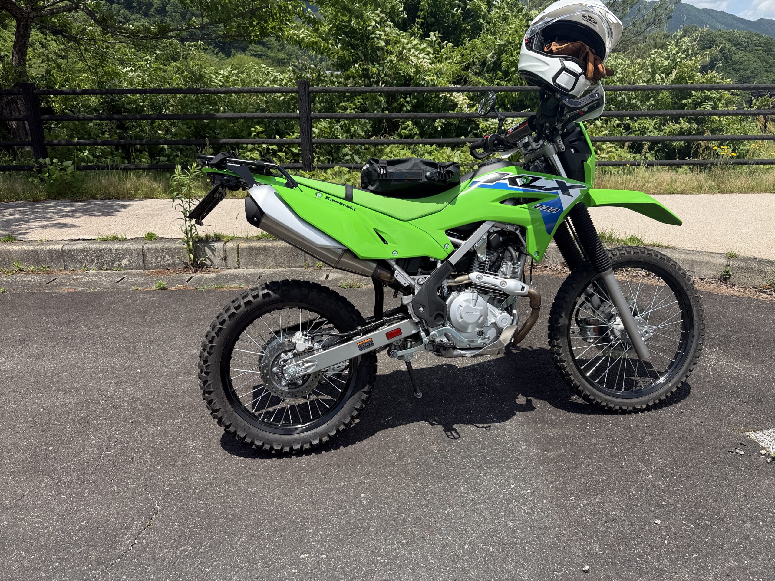 KLZ230の横から撮影