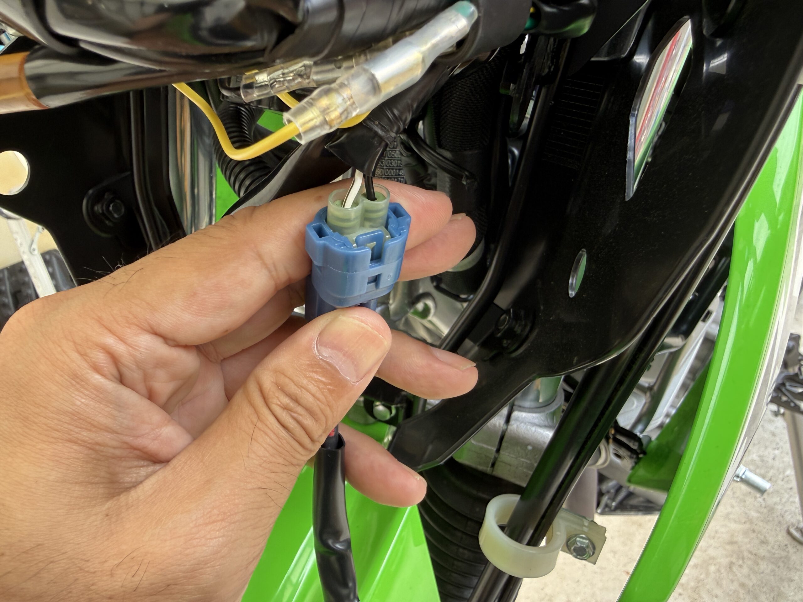 ACC分岐ハーネスキットを付けた状態